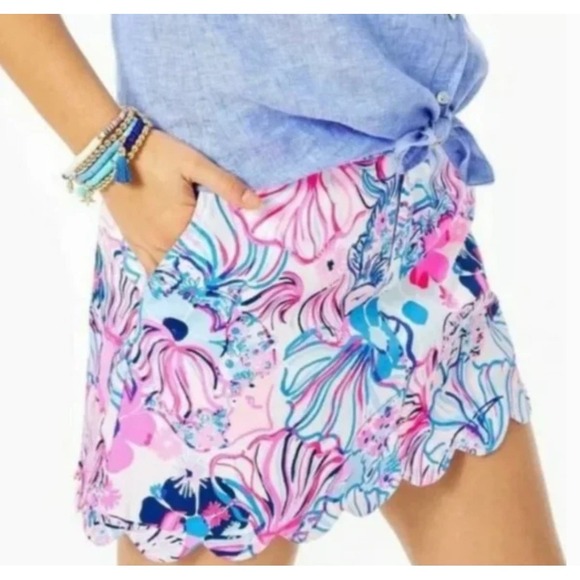 Lilly Pulitzer Pants - Lilly Pulitzer Skort Size 8 Floral Scalloped Hem Shorts Skirt